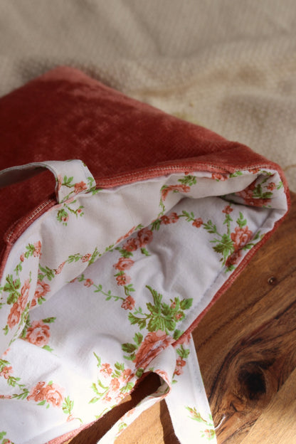 Pochette à livres  (Poche ou Broché) // ROSE