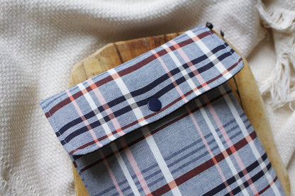 Pochette à livres (Broché ou poche) // BOBBI