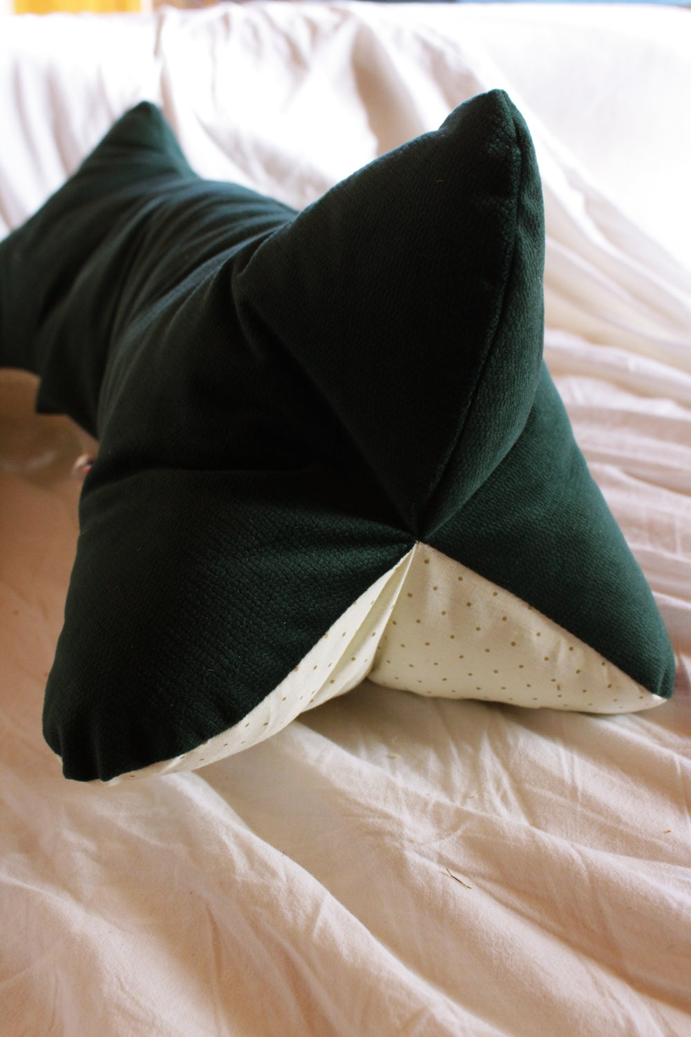 Coussin "os" de lecture // RUBIS